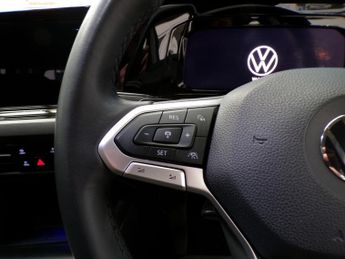 VOLKSWAGEN GOLF 2.0 STYLE TDI DSG 5DR Semi Automatic