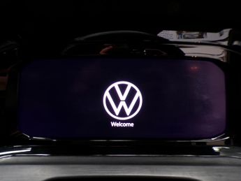 VOLKSWAGEN GOLF 2.0 STYLE TDI DSG 5DR Semi Automatic