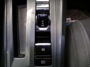 VOLKSWAGEN GOLF 2.0 STYLE TDI DSG 5DR Semi Automatic