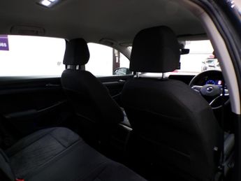 VOLKSWAGEN GOLF 2.0 STYLE TDI DSG 5DR Semi Automatic