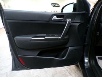 KIA SPORTAGE 1.6 CRDI 2 ISG 5DR Semi Automatic