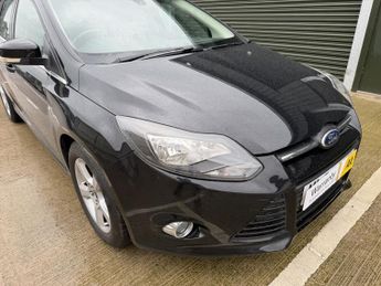 FORD FOCUS 1.6 ZETEC NAVIGATOR TDCI 5DR Manual