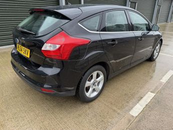 FORD FOCUS 1.6 ZETEC NAVIGATOR TDCI 5DR Manual