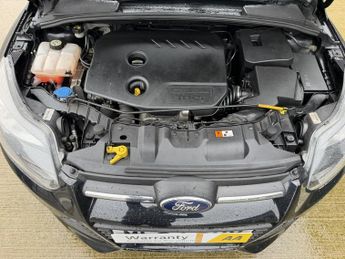 FORD FOCUS 1.6 ZETEC NAVIGATOR TDCI 5DR Manual