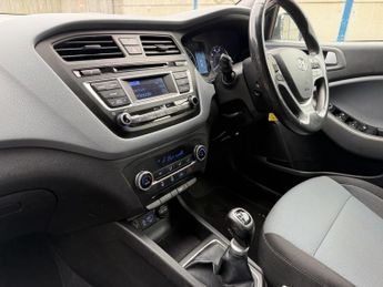 HYUNDAI I20 1.2 MPi PREMIUM 5DR Manual
