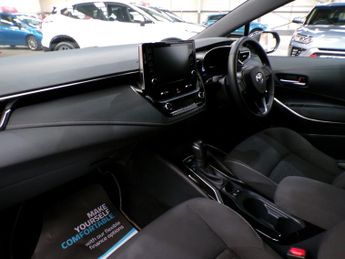 TOYOTA COROLLA 1.8 DESIGN 5DR CVT