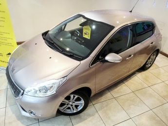 PEUGEOT 208 1.2 ALLURE 5DR Manual