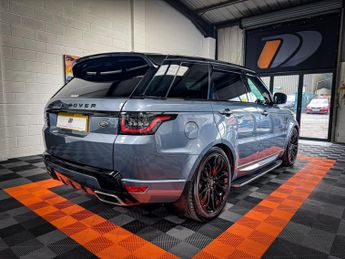 LAND ROVER RANGE ROVER SPORT 3.0 SDV6 HSE DYNAMIC 5DR Automatic