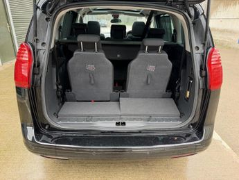 PEUGEOT 5008 1.6 HDI EXCLUSIVE 5DR Manual