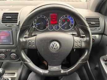VOLKSWAGEN GOLF 3.2 V6 R32 DSG 4Motion