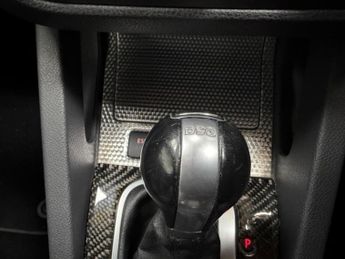 VOLKSWAGEN GOLF 3.2 V6 R32 DSG 4Motion