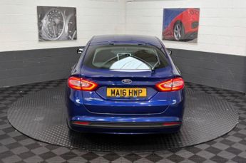 FORD MONDEO 2.0 TDCi Zetec Hatchback Diesel Powershift Euro 6 (s/s) (150 ps)