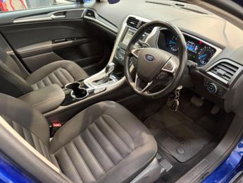 FORD MONDEO 2.0 TDCi Zetec Hatchback Diesel Powershift Euro 6 (s/s) (150 ps)
