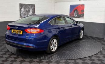 FORD MONDEO 2.0 TDCi Zetec Hatchback Diesel Powershift Euro 6 (s/s) (150 ps)
