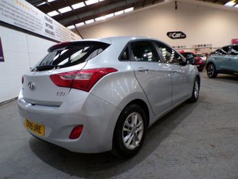 HYUNDAI I30 1.6 ACTIVE BLUE DRIVE CRDI 5DR Manual