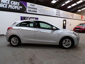 HYUNDAI I30 1.6 ACTIVE BLUE DRIVE CRDI 5DR Manual