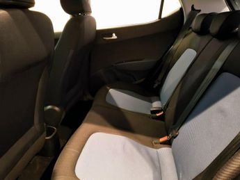HYUNDAI I10 1.0 PREMIUM 5DR Manual