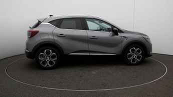 Renault Captur TECHNO E-TECH