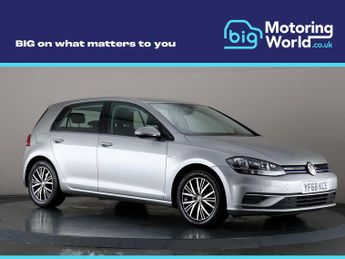 Volkswagen Golf SE NAVIGATION TSI EVO