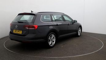 Volkswagen Passat SE NAV TDI DSG