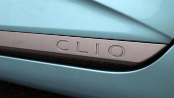 Renault Clio RS LINE E-TECH