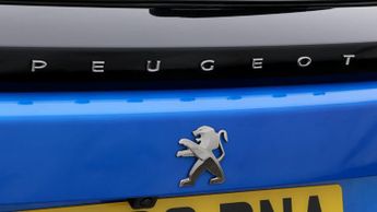 Peugeot E-2008 GT