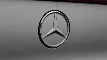 Mercedes-Benz EQA EQA 300 4MATIC AMG LINE