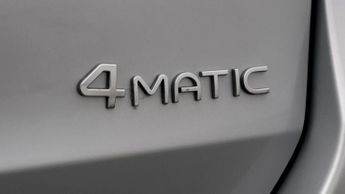 Mercedes-Benz EQA EQA 300 4MATIC AMG LINE