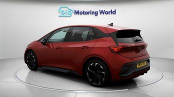 CUPRA Born V2
