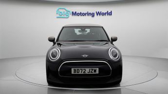 MINI Hatch COOPER EXCLUSIVE