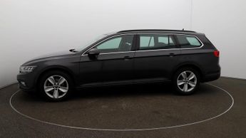 Volkswagen Passat SE NAV TDI DSG