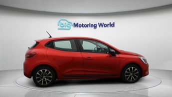 Renault Clio EVOLUTION E-TECH