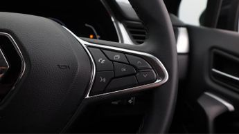 Renault Captur TECHNO E-TECH