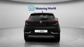 Renault Captur TECHNO E-TECH
