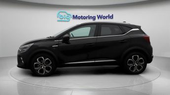 Renault Captur TECHNO E-TECH