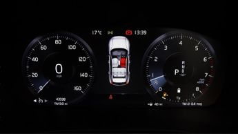 Volvo XC40 B4 R-DESIGN