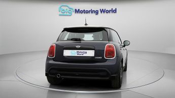 MINI Hatch COOPER EXCLUSIVE