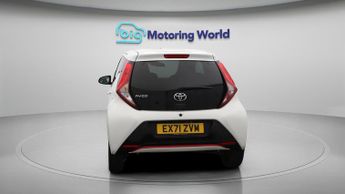 Toyota AYGO VVT-I X-TREND TSS