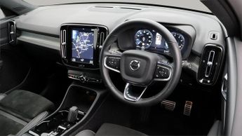 Volvo XC40 T3 R-DESIGN