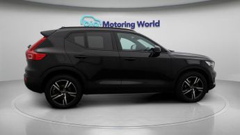 Volvo XC40 T3 R-DESIGN