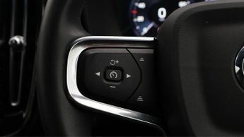 Volvo XC40 T3 R-DESIGN