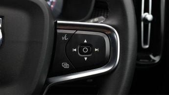 Volvo XC40 T3 R-DESIGN