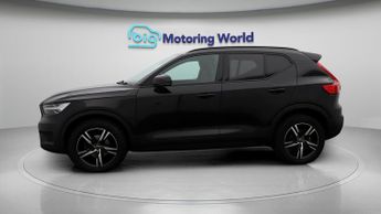 Volvo XC40 T3 R-DESIGN