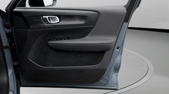 Volvo C40 RECHARGE PRO TWIN AWD