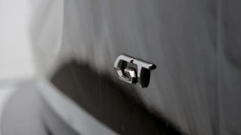Peugeot E-2008 GT