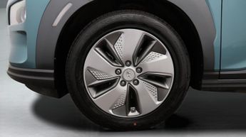 Hyundai KONA PREMIUM