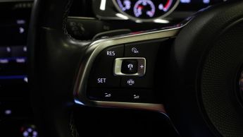 Volkswagen Golf R-LINE TDI DSG