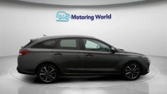 Hyundai i30 T-GDI PREMIUM