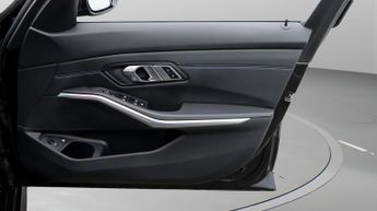 BMW 3 Series 330E M SPORT