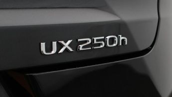 Lexus UX 250H F SPORT DESIGN